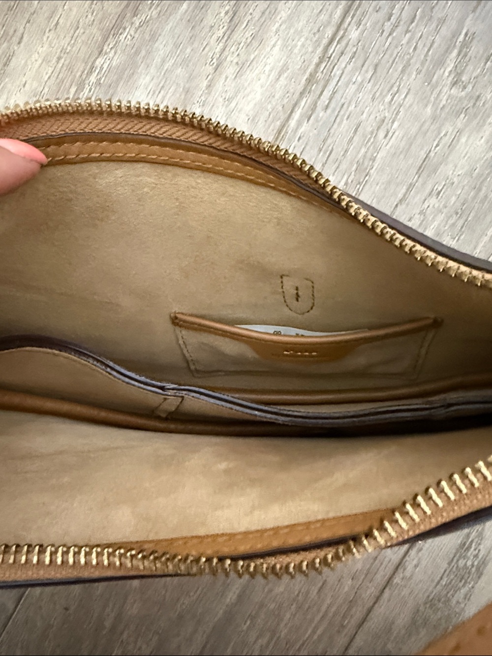 Ralph Lauren Tan Leather Shoulder Bag - Picture 7 of 8